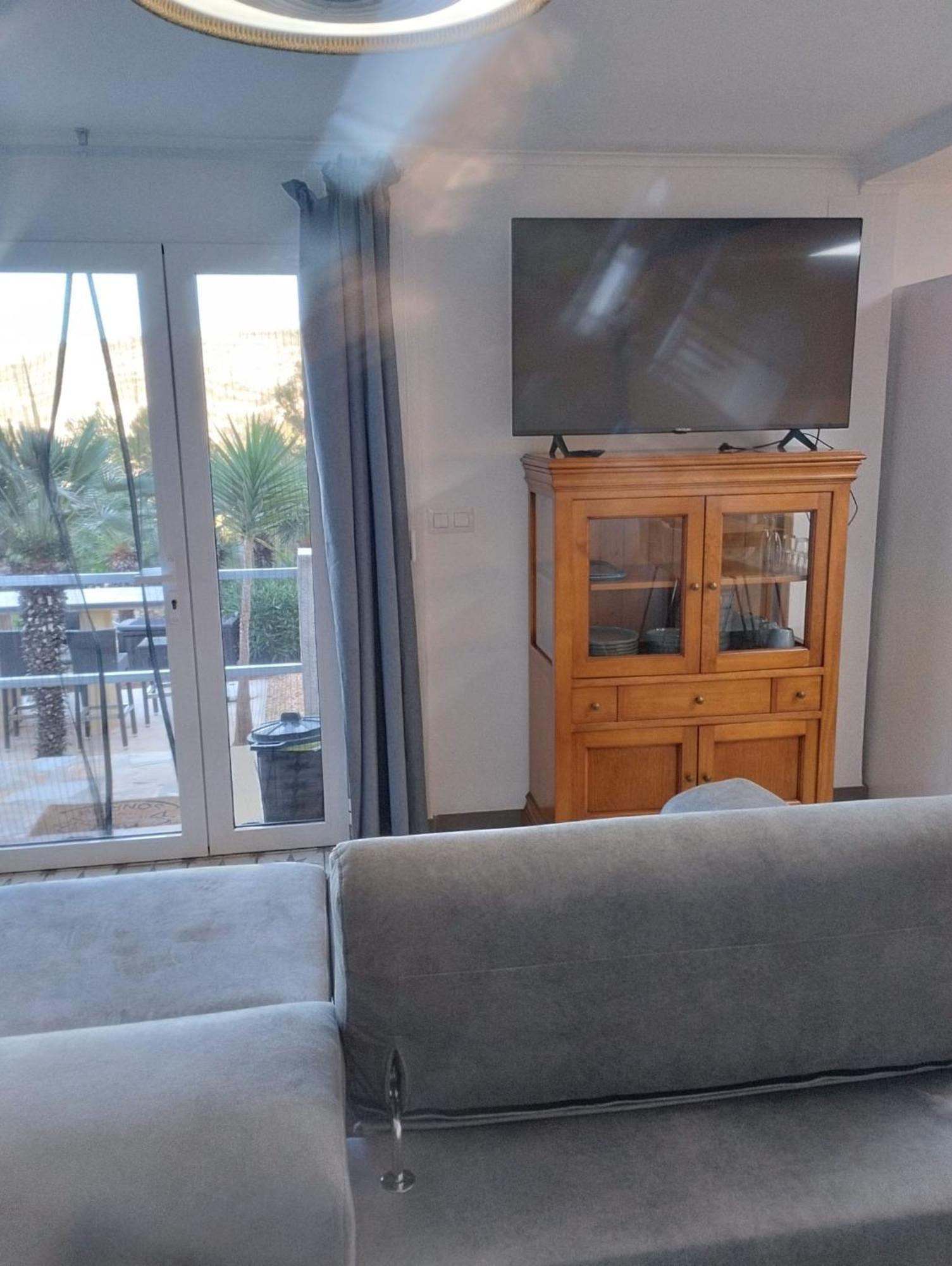 Luxe Appartement Met Tuin Benidoleig Zewnętrze zdjęcie